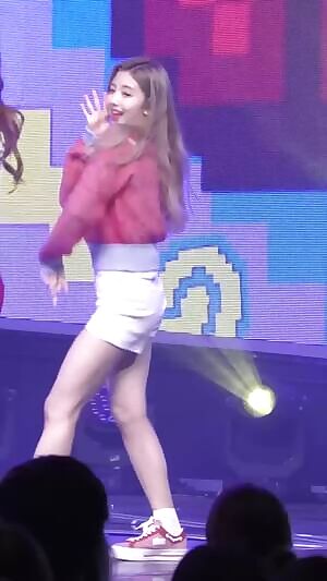 Cherry Bullet - Yuju