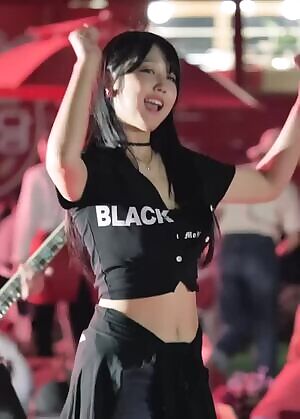 Rockit Girl - Bouncy Leeseul