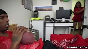 mia khalifa takes a huge black cock