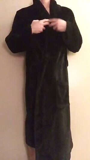 Watch my robe open up
