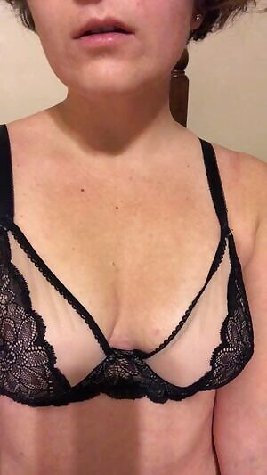 Couldn’t wait to show you my new bra 🥰