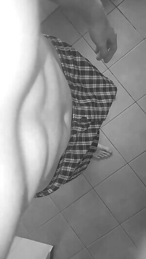 - feeling good. Hmu 🙄