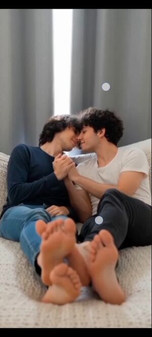 Bi Teens (18+) 18 Years Old
