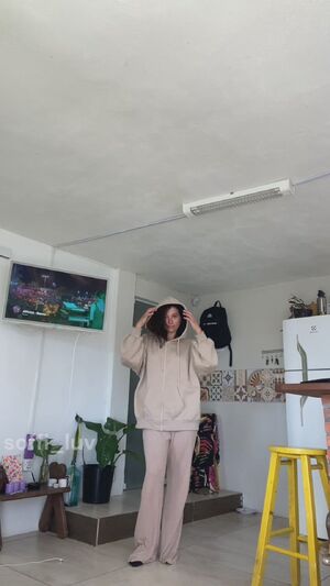 On/Off Amateur Babe Girl Next Door