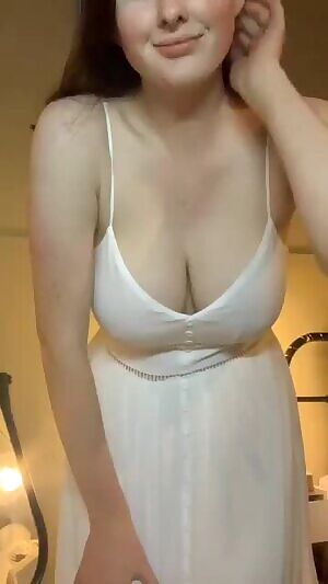 Wiggle and reveal!😍