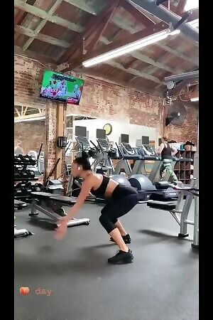 Imagine Nicole Scherzinger grinding and bouncing on your cock like this