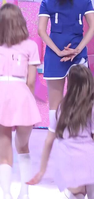 IZ*ONE - Eunbi feat. Sakura