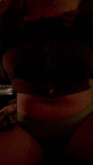 Post work girlfriend pop out “reveal” U/pamsland
