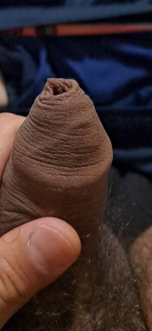 Gay Foreskin Play Close Up Uncut
