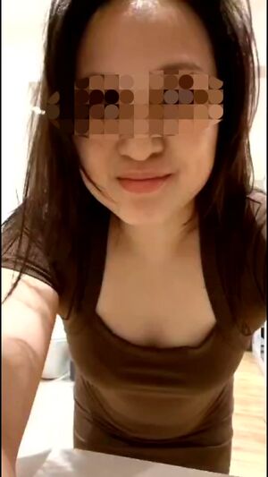 Natural Tits Amateur Cute MILF NSFW