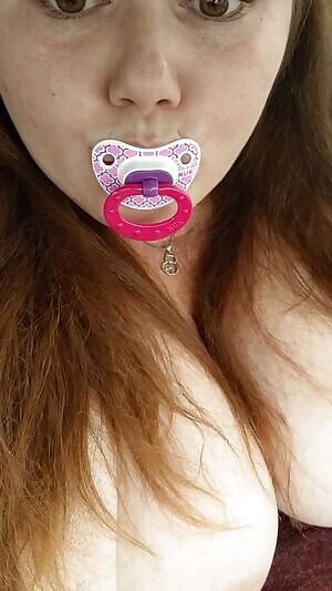 anyone like littles? i need a new paci!