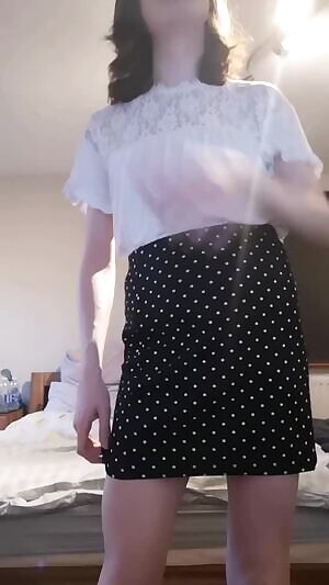 Awkward little Sunday striptease!