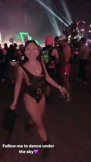 Showing off ass in music festival