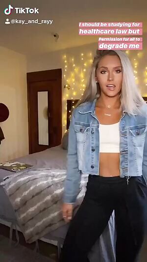 I've splattered a lot of mess to her. 🍆