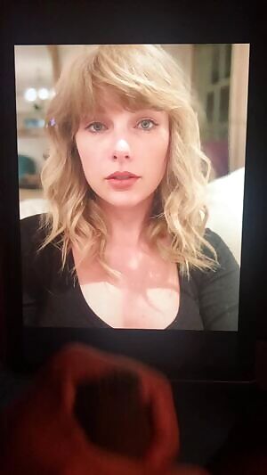 Taylor Swift’s tits and pretty face taking my load