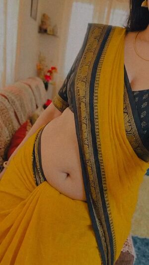 Belly Buttons Asian Babe Beautiful Cute