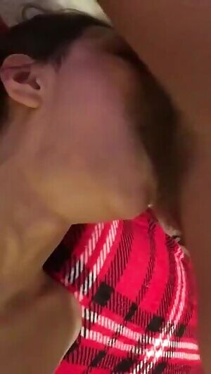 Brunette distention