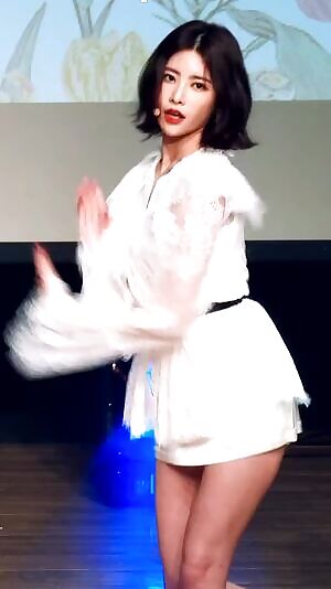 DIA - Huihyeon & Eunice