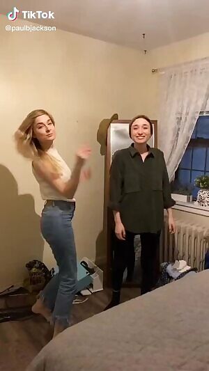 Braless Ashley Strongarm