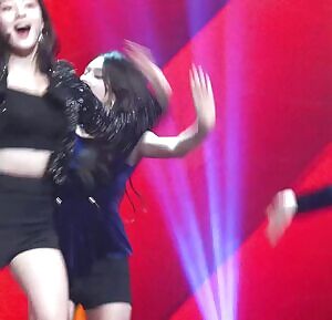 Twice - Jihyo & Momo TTs