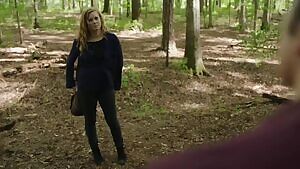 Amy Adams getting fingered in Sharp Objects S01E04