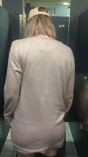 light is delayed an hour. I have to entertain myself somehow!