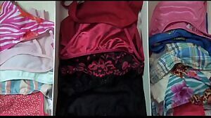 Jennifer Garner deciding on sexy panties to wear