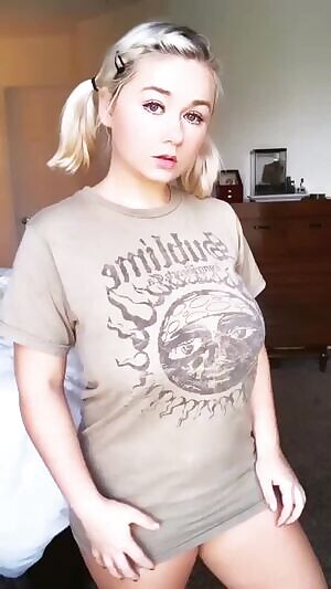 I love Sublime. What's ur fave band?