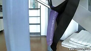 Mercedes fucks Lola, Bella & Eva