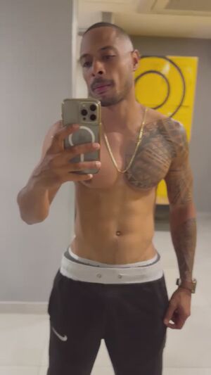 Hot Guys Abs Bisexual Chaturbate Fitness