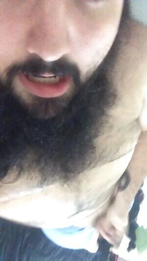 Rainy day and no work, who wants to stay inside and make a mess with me? 😏