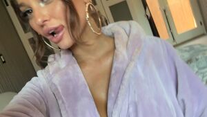 Middle Aged Boobs Amateur Close Up