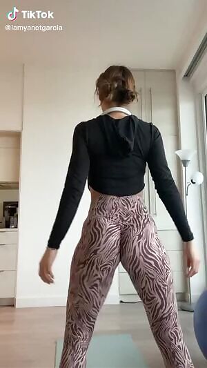 Yanet Garcia Booty Shake