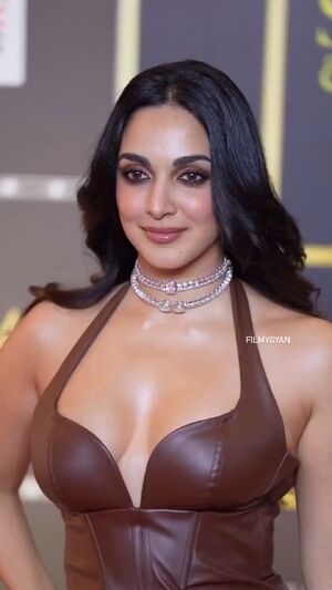 Indian Celebrity NSFW Actress Big Tits
