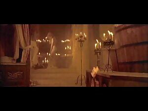 Jennifer Jason Leigh