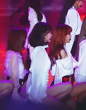 IZ*ONE - Miyawaki Sakura