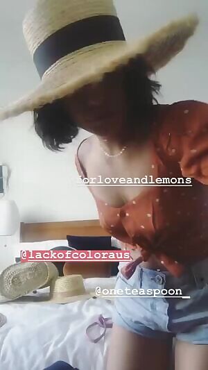 Vanessa Hudgens dancing braless. So fucking hot