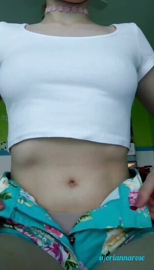 My irst post here and first titty drop tuesday 👅 let me know what you think, they're small but mighty 💪😘