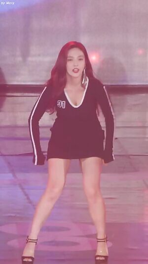 Red Velvet Joy - Tight Body