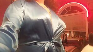 Unwrapping your present 💝 Do you like it?