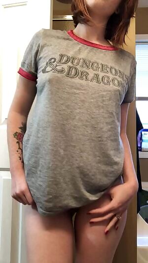 ✨ let this nerdy alt chick make your Monday a little better ✨