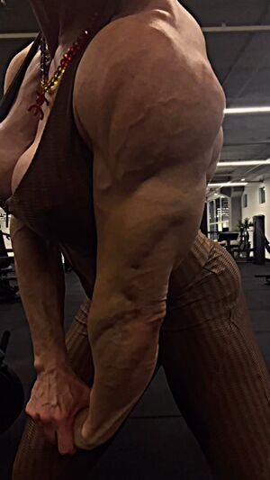 Muscle Girls Muscles Muscular Girl
