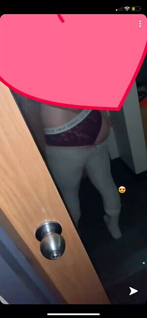 White boy just needs a daddy :(