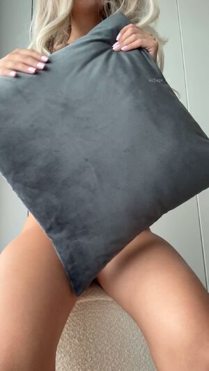 My petite body with a perfect ratio