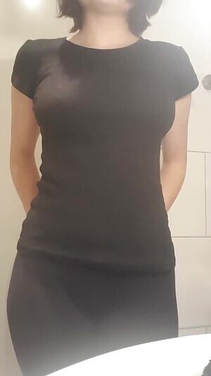 Excuse the boring panties, hope you still enjoy my butt 🙏