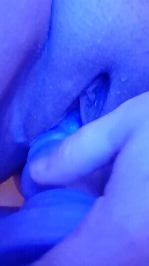 M/Nova using his cream as lube for a deep knotting