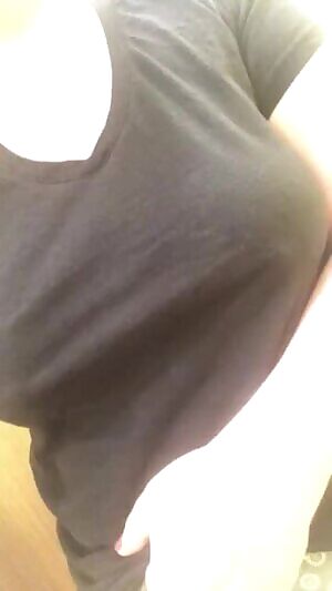 Here's a vid i made in the changerooms the other day.x 💕