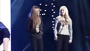 Gfriend - Yerin squeezing Umji's boobs