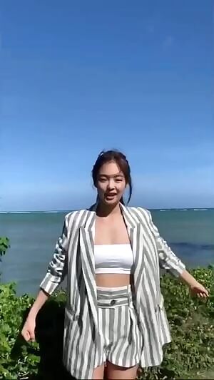 Blackpink - Jennie jiggle