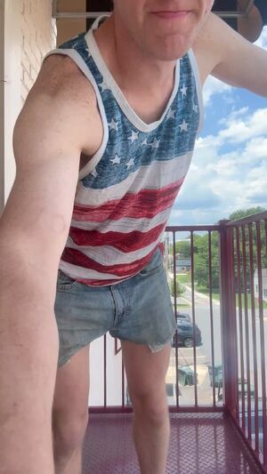 Twinks Amateur Gay Male Pee